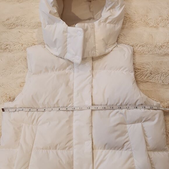 Lululemon Wunder Puff Cropped Vest In White Size 6 New No Tag - Picture 10 of 16